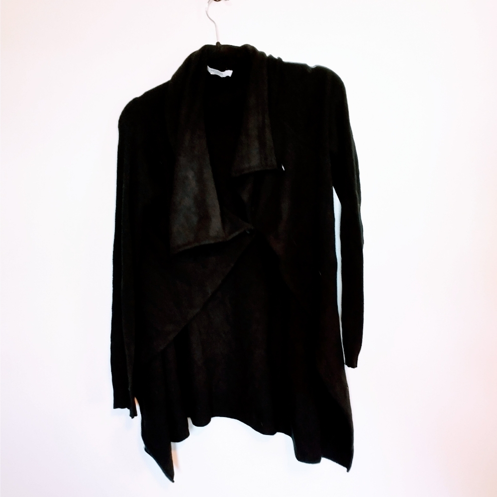 Sfizio Draped cardigan in black with a button to close, made in Italy, size smal